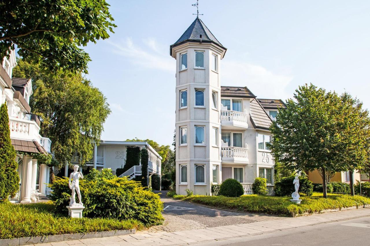 Two-Bedroom Apartment,141651603:JPEG